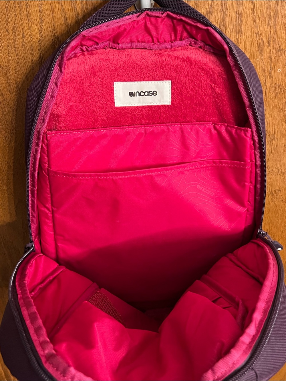 Incase Purple Backpack - Picture 6 of 9
